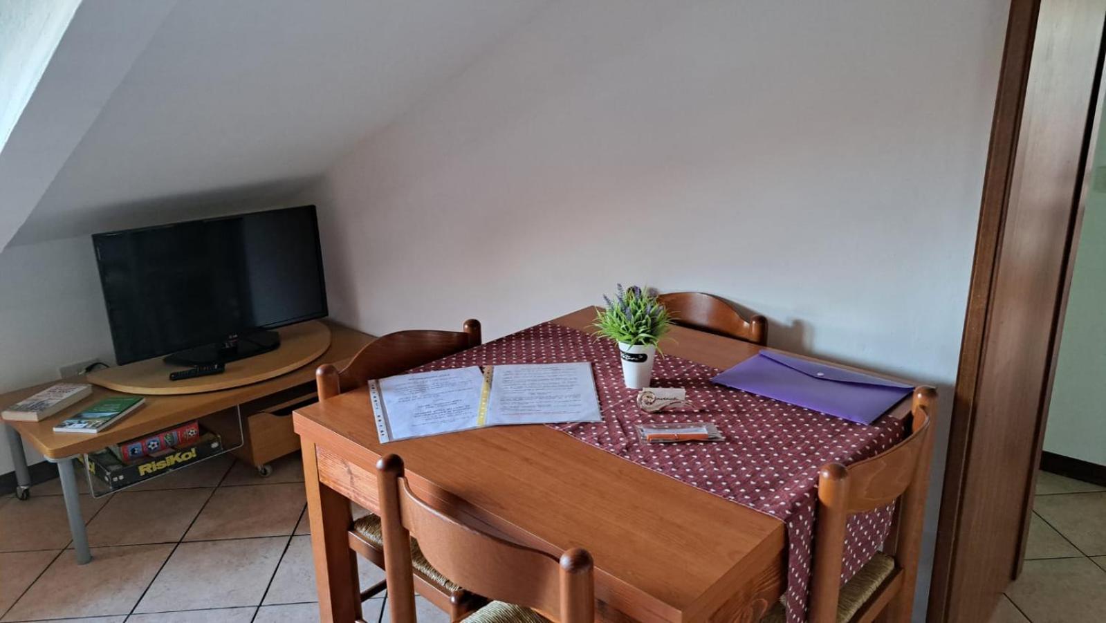 Casa Paola - Stazione 400 Mt - Free Wifi Arcore Exterior foto